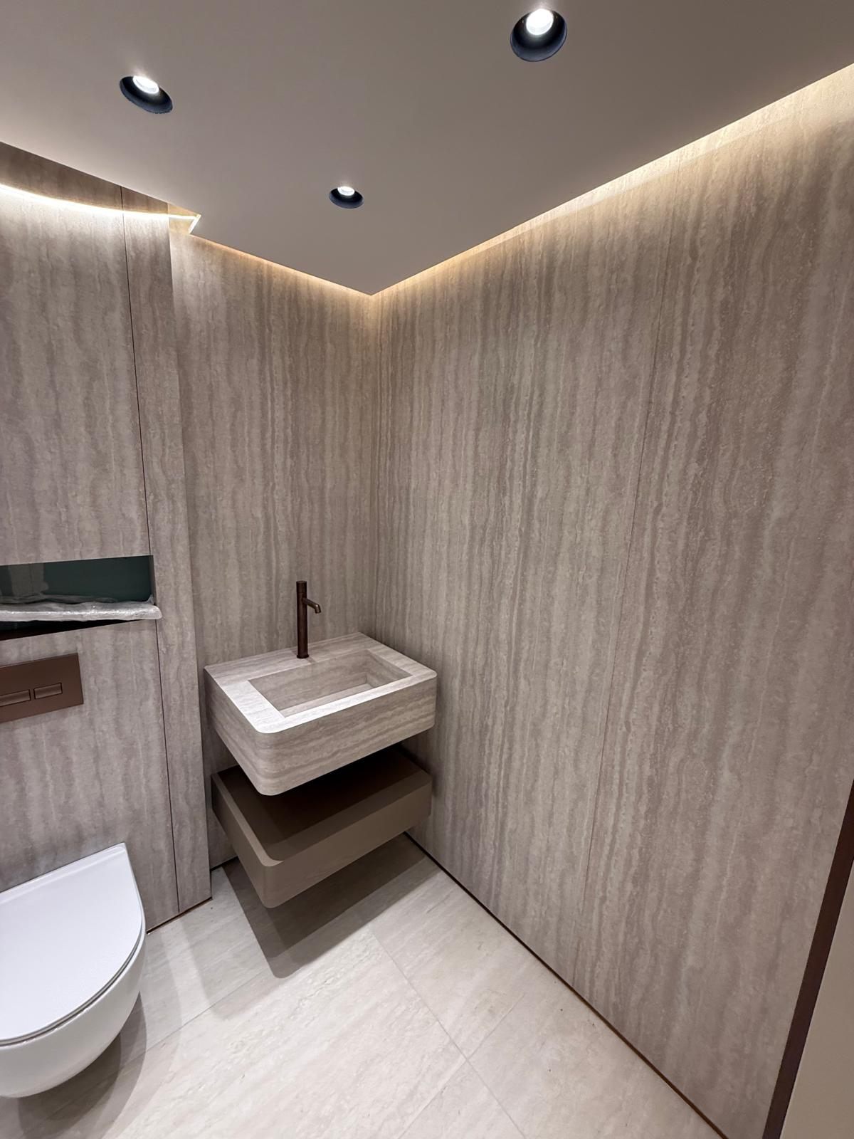 Compact shower room with a floating vanity